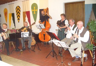 Die Gredbankerl Musikanten aus Cham spielten im Thamer-Saal